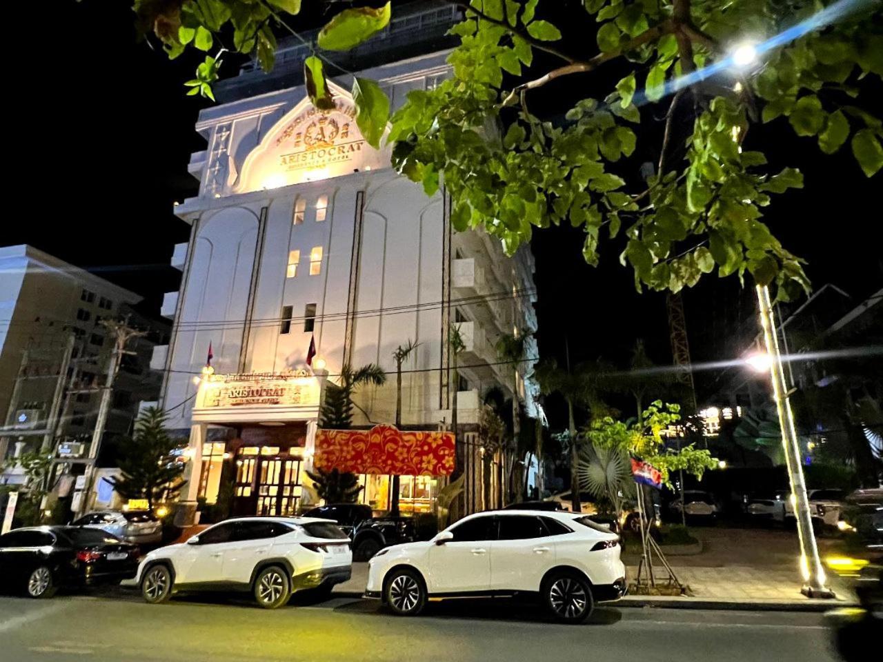 Aristocrat Residence & Hotel Sihanoukville Buitenkant foto